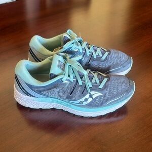 Saucony Women's Blue and Gray Athletic Shoes